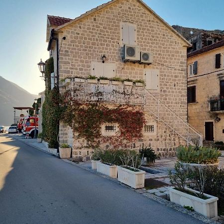 Veneto Apartment Пераст Екстериор снимка