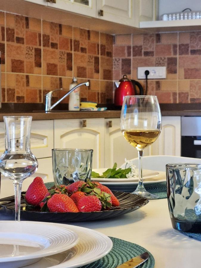 Veneto Apartment Пераст Екстериор снимка